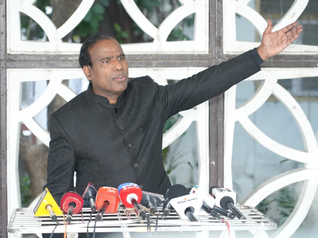 डॉ. के.ए. पॉल ने सुप्रीम कोर्ट से अवैध बेटिंग ऐप्स पर सख्त कार्रवाई और ईवीएम पर प्रतिबंध की माँग की