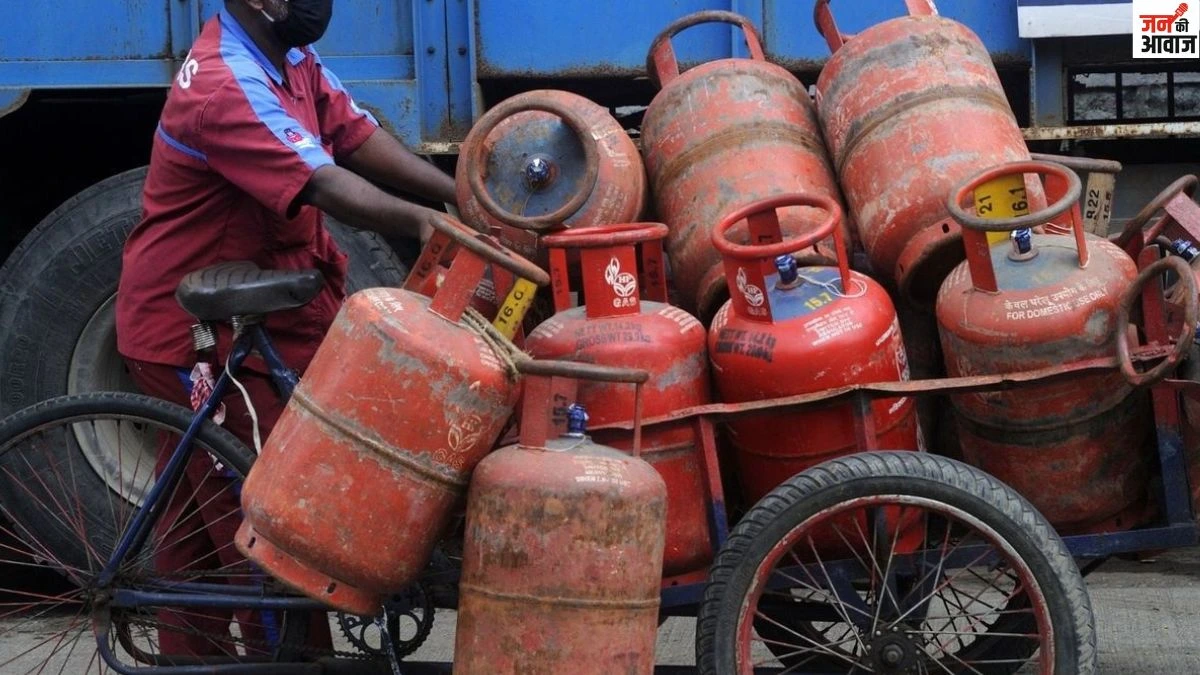 Fact check: West Asia War Impact, क्या भारत में LPG की कमी है?