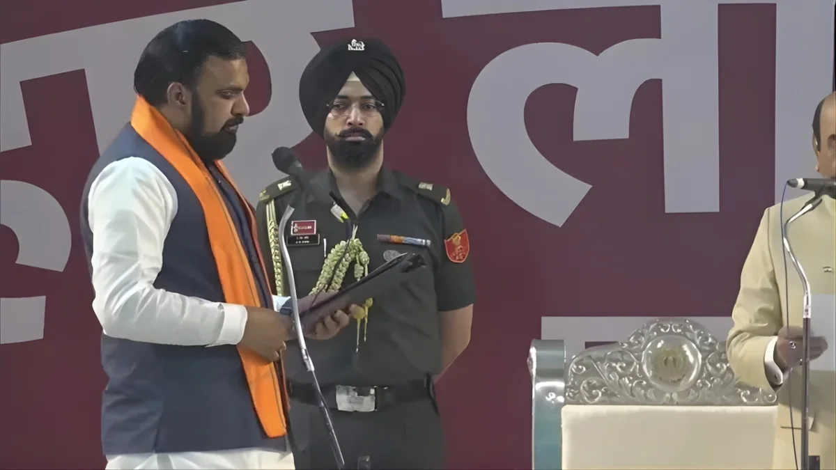 24वें मुख्यमंत्री सम्राट चौधरी ने ली शपथ, दो उप-मुख्यमंत्री संग NDA की नई सरकार का उद्घाटन