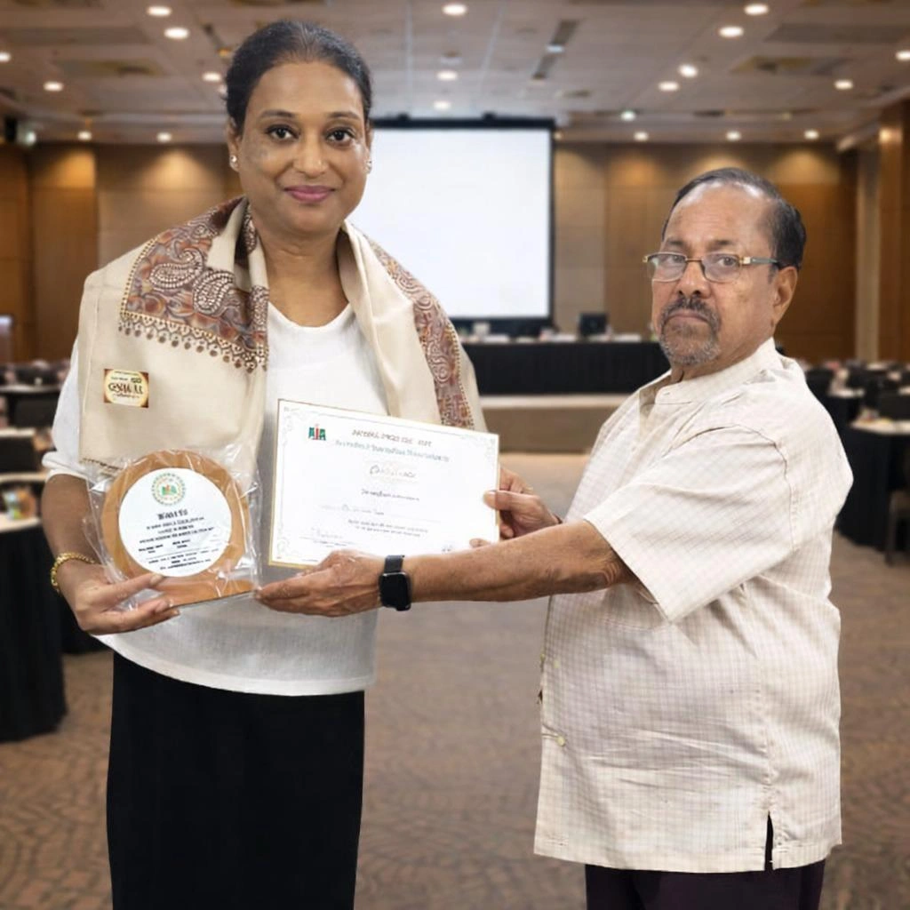 दिल्ली में आयोजित समारोह में कोलकाता की समाजसेवी संजना राम का भव्य सम्मान