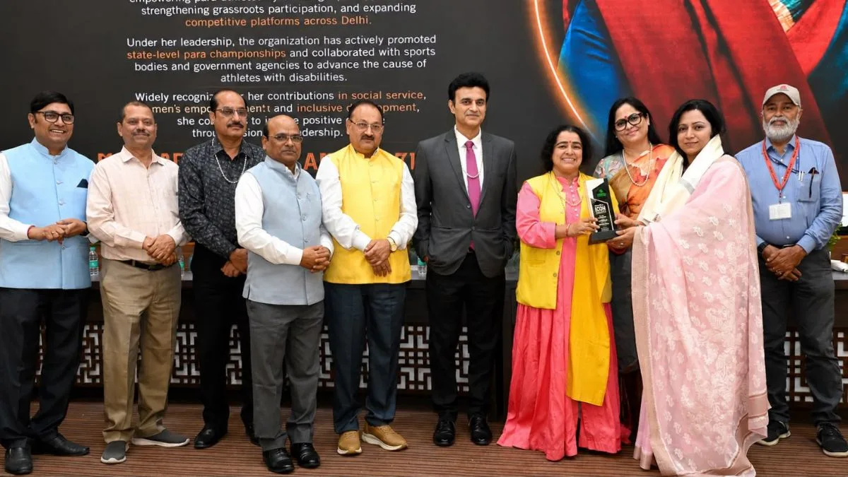 दिल्ली पैरालंपिक समिति अध्यक्ष पारुल सिंह को नेशनल आइकन अवॉर्ड से सम्मानित
