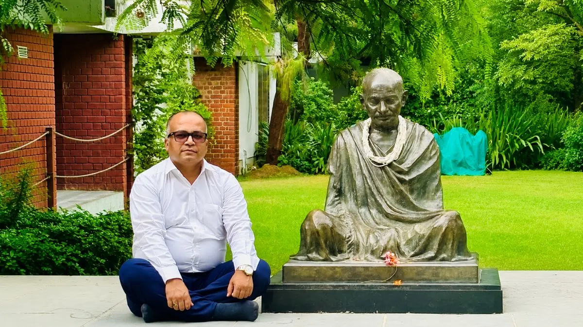 जॉर्जिया मेलोनी को लेकर बयान पर नवनीत चतुर्वेदी की मांग, MEA करे मामले की जांच