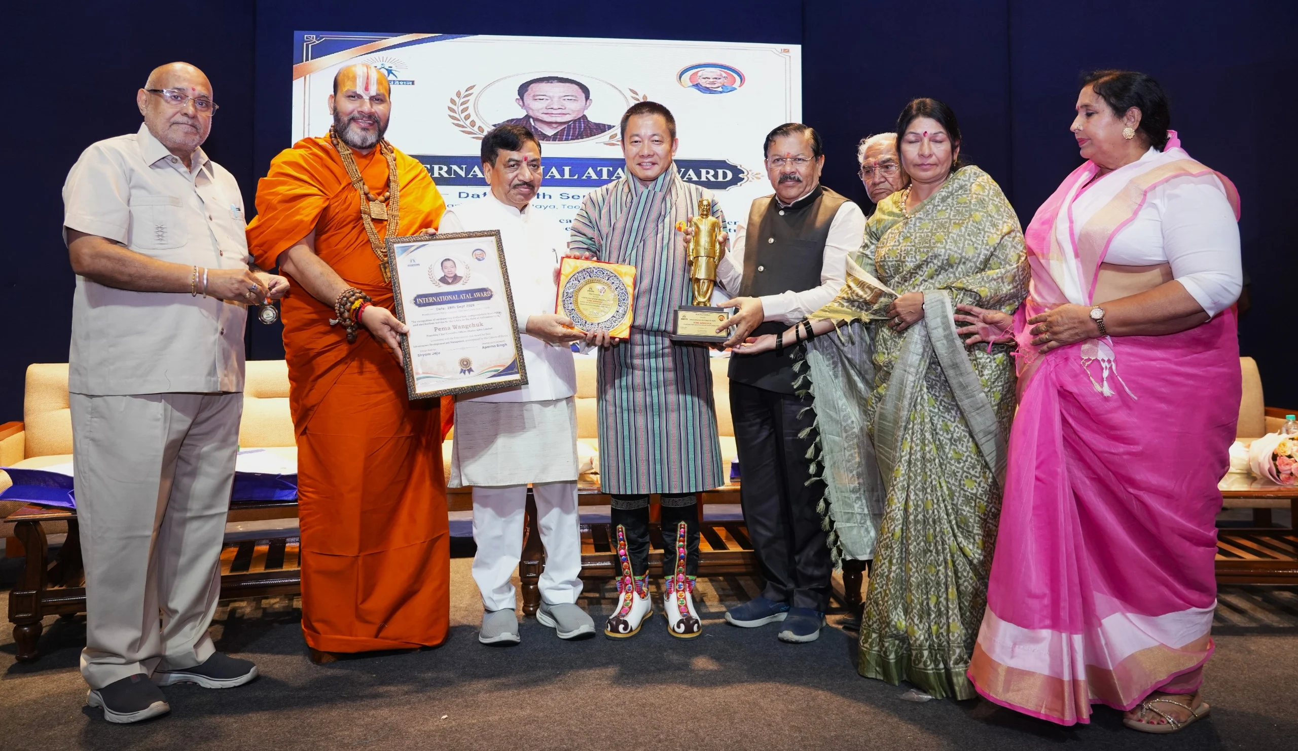 अटल सम्मान समारोह 2026 में विभिन्न क्षेत्रों में उल्लेखनीय योगदान देने वाली हस्तियों का सम्मान